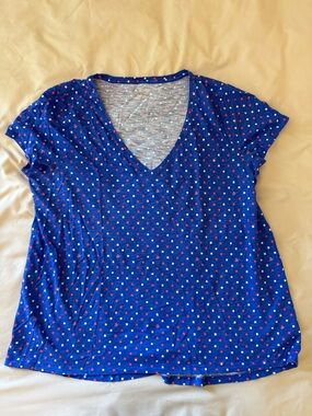 Lilly Pulitzer Etta V-Neck Short Sleeve Tee in Lilly Squared